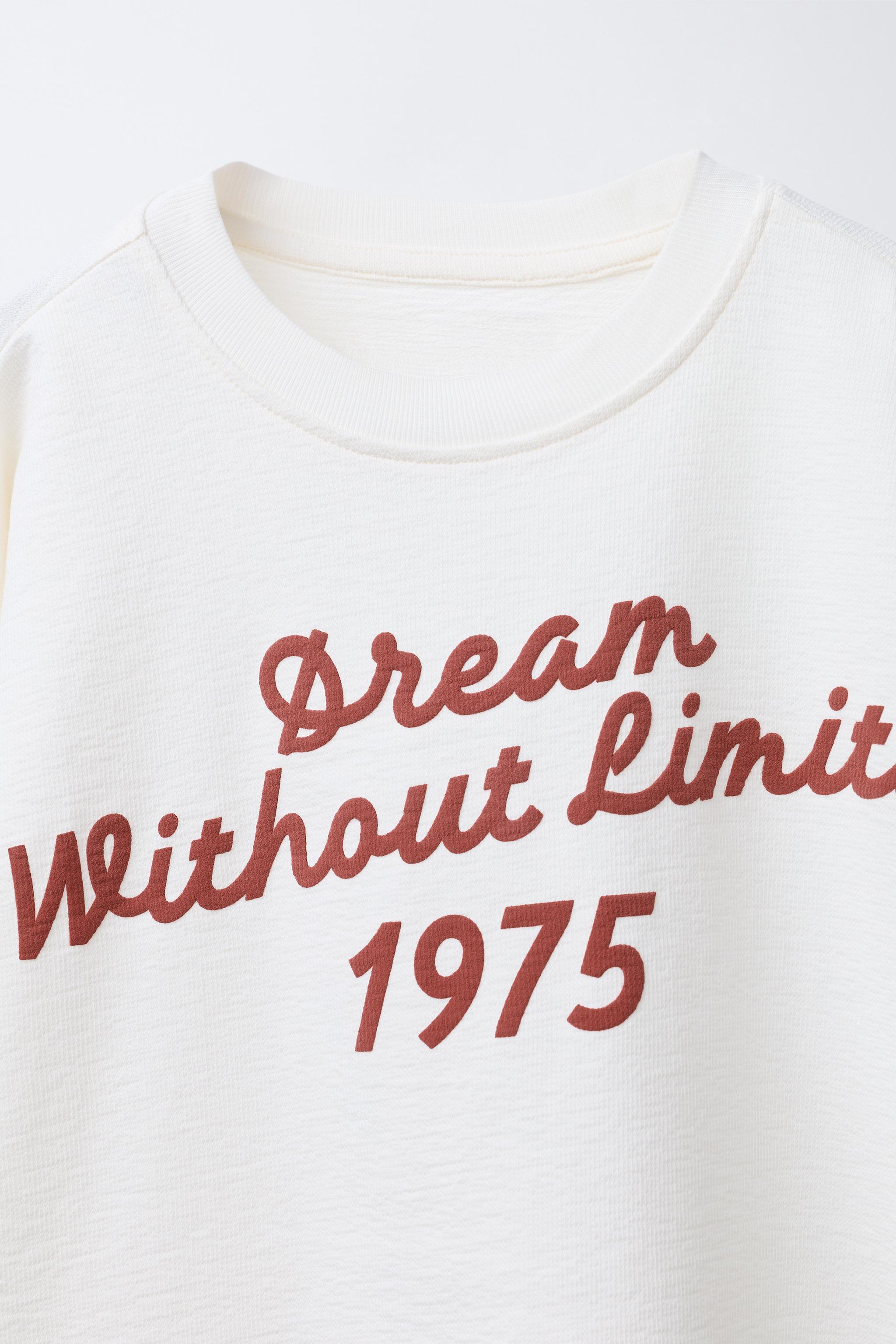 T-SHIRT À STRUCTURE ET INSCRIPTION